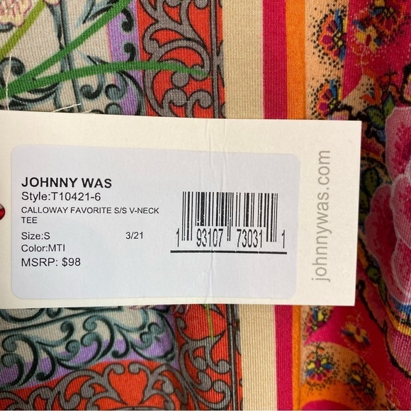 Johnny Was Calloway Favorite V-Neck Tee - Picture 12 of 12